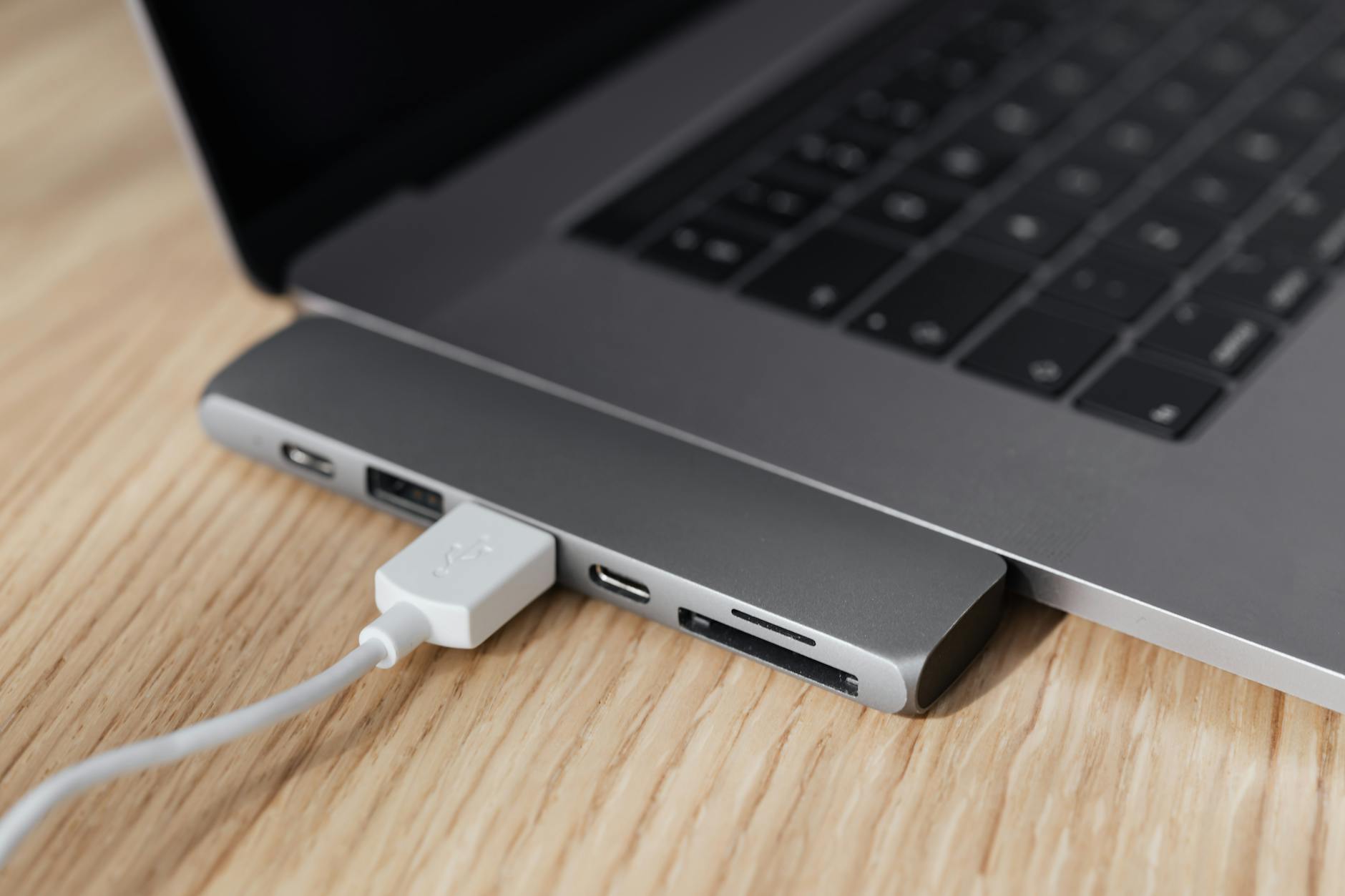 Anzeige: 2-in-1-USB-Kartenleser von Ugreen für unter 6,50 Euro