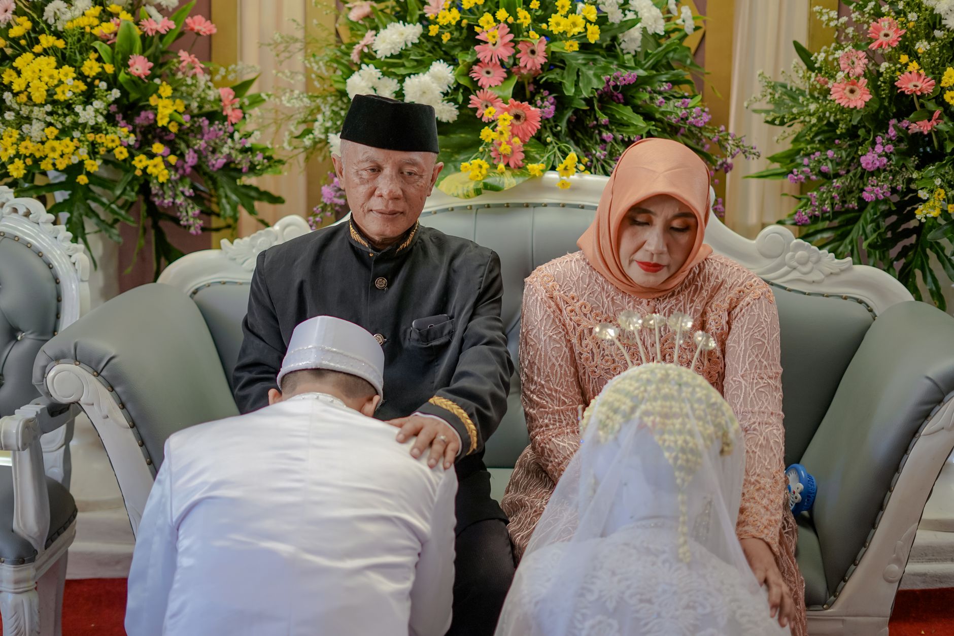 Sultan von Brunei feiert 80. Geburtstag mit großer Parade