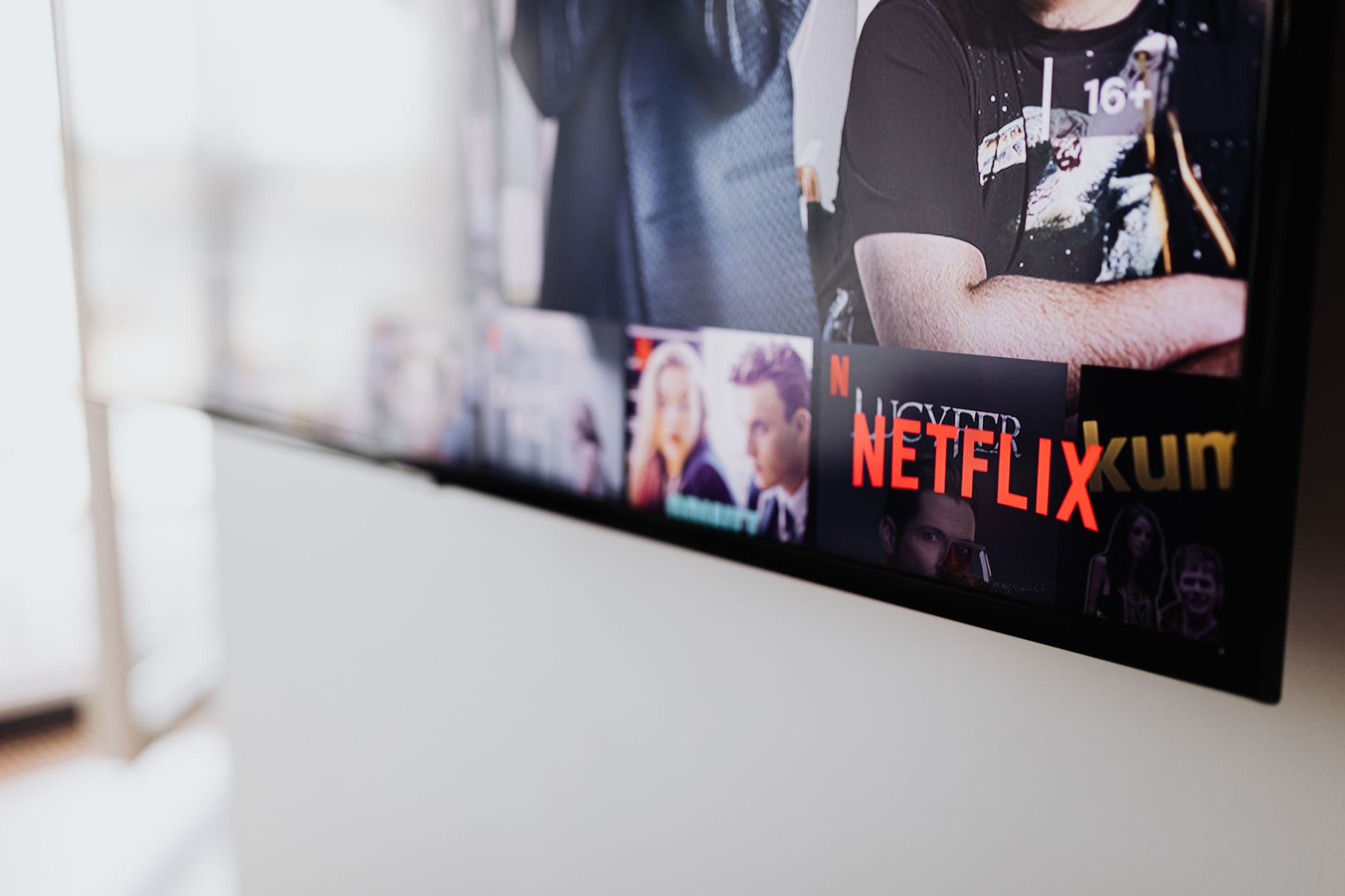 Anzeige: Starker Smart-TV fällt bei Amazon auf deutlich unter 300 Euro