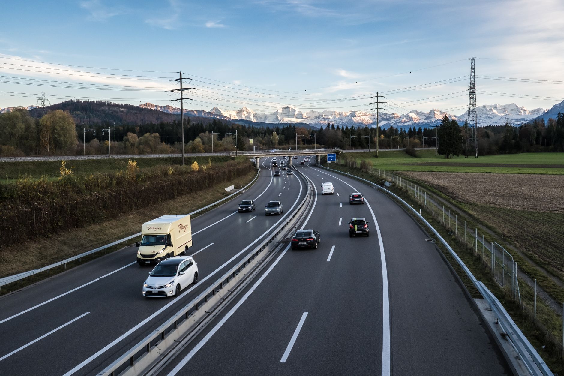 Verkehrsminister - Bundesweites Angebot für Gelegenheitsfahrer geplant