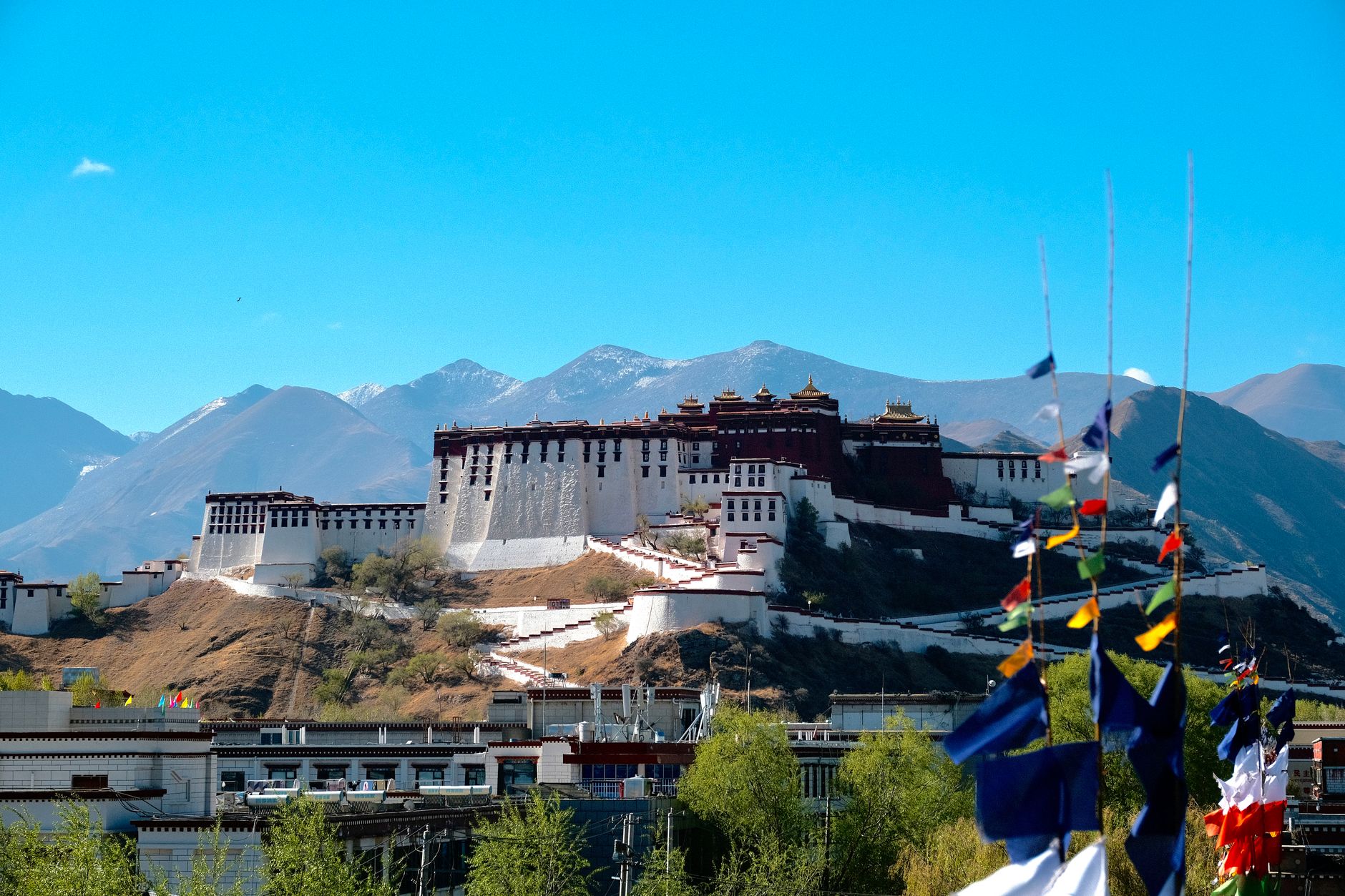China - Erdbeben der Stärke 7,0 in Tibet - mindestens 16 Tote und 32 Verletzte