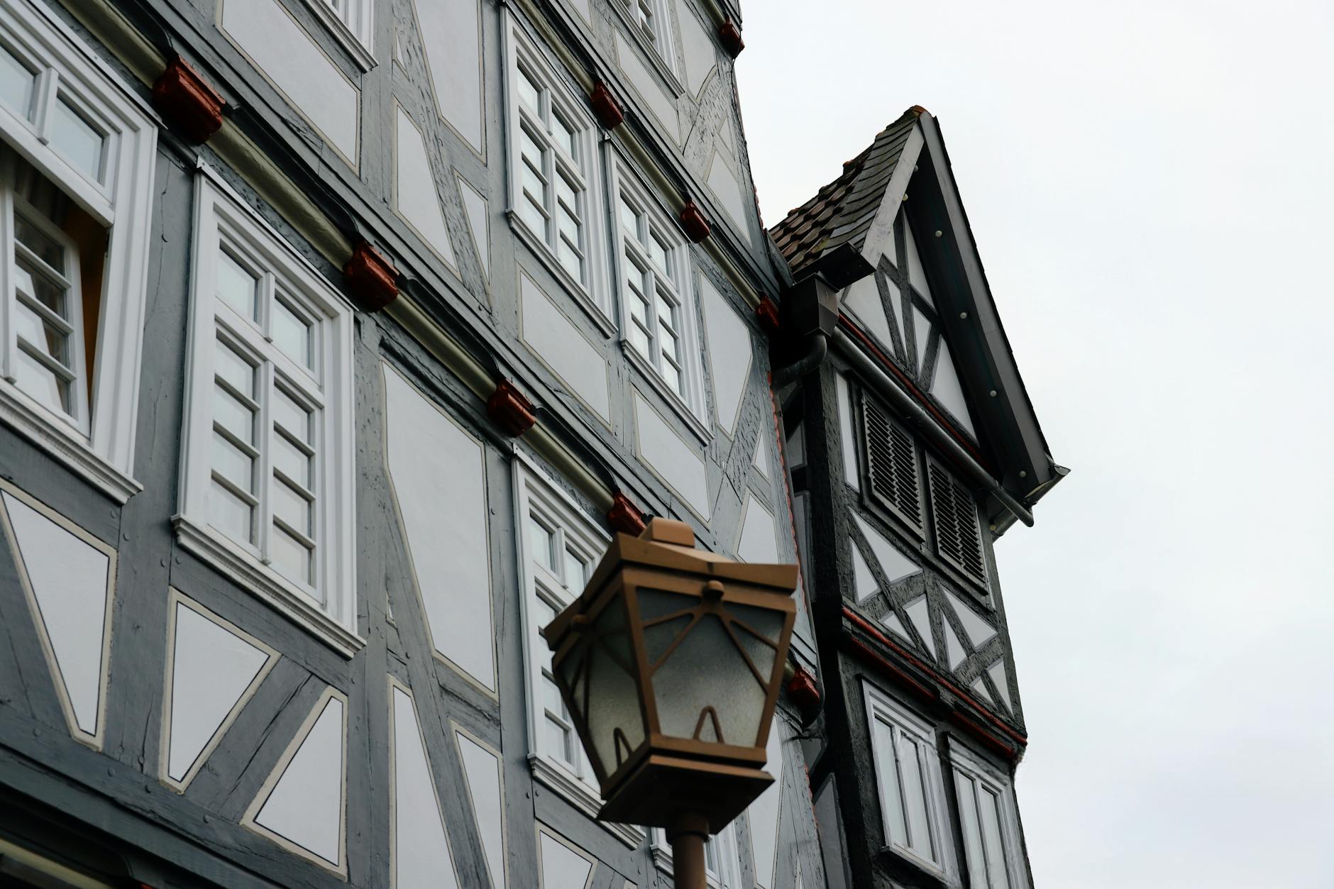 15-jähriger Terrorverdächtiger aus Hessen: Prozess gegen "Letzte Verteidigungswelle" gestartet