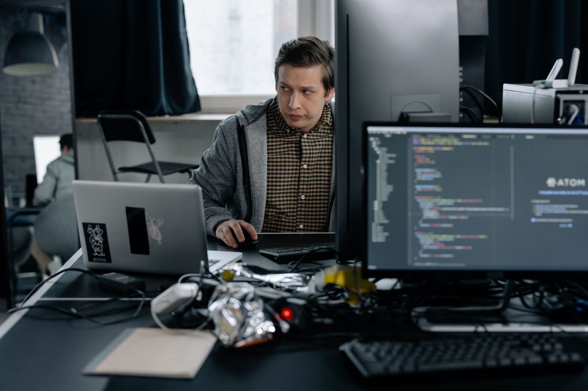 software-architektur.tv: James Coplien stellt das Dependency-Denken infrage