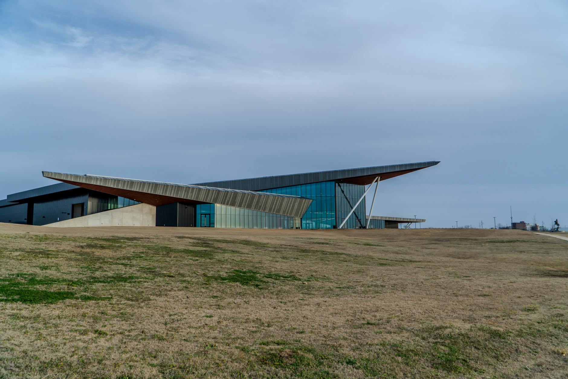 Wie eine junge Illustratorin mit Bestseller-Autorin Cornelia Funke zusammen kam