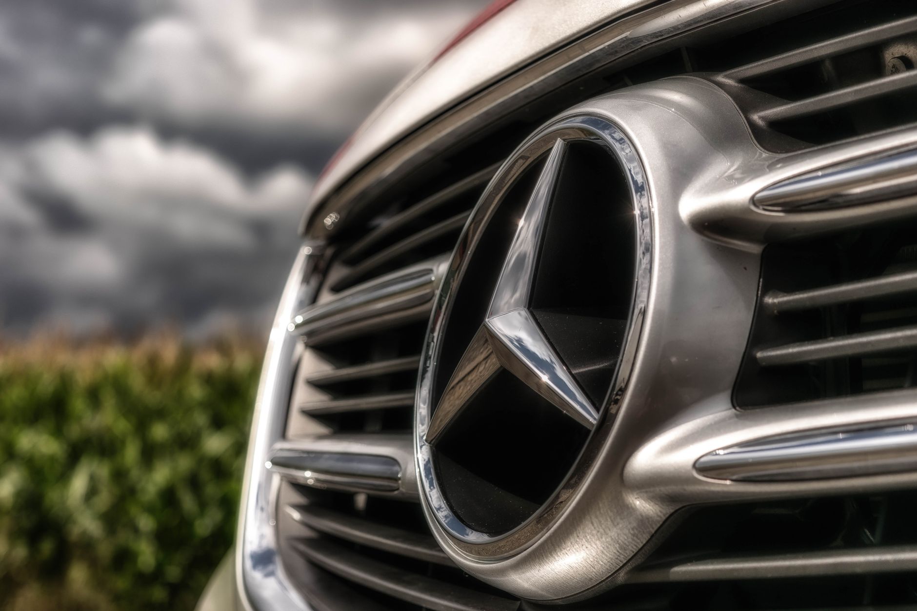 Mercedes erneut mit Gewinneinbruch in Autosparte