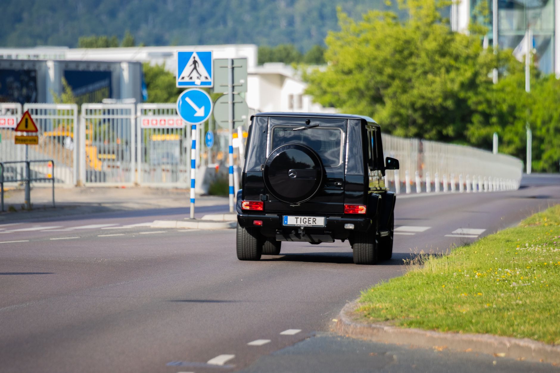 IS-Bekenntnis, Besuchstag bei Trump und Mercedes-Dämpfer