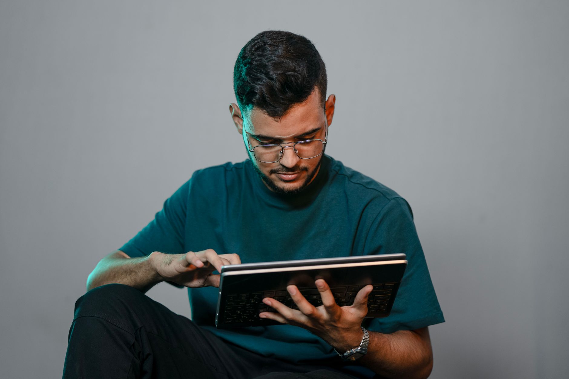heise+ | Langzeit-Einsatz: Wie c’t-Leser wertvolle Hardware mit Alt-PCs steuern